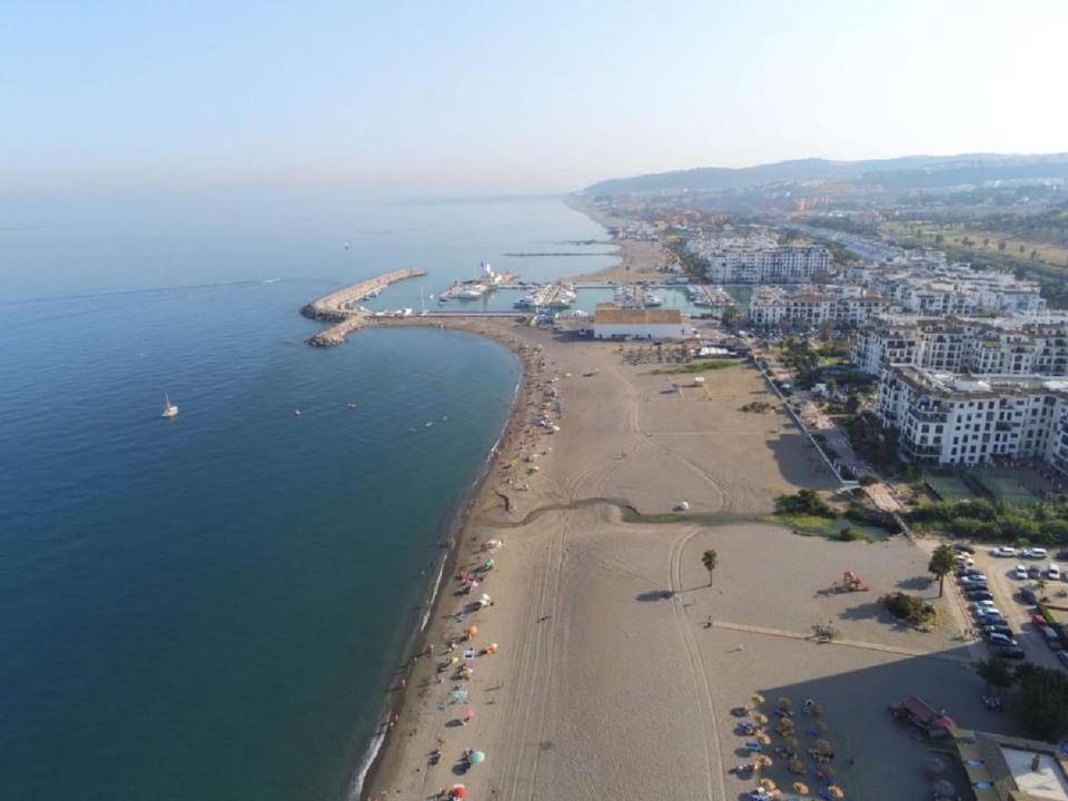 Personal Y Coqueto En Primerisima Linea De Playa, En La Costa Del Sol. Puerto De La Duquesa Castillo de Sabinillas Bagian luar foto